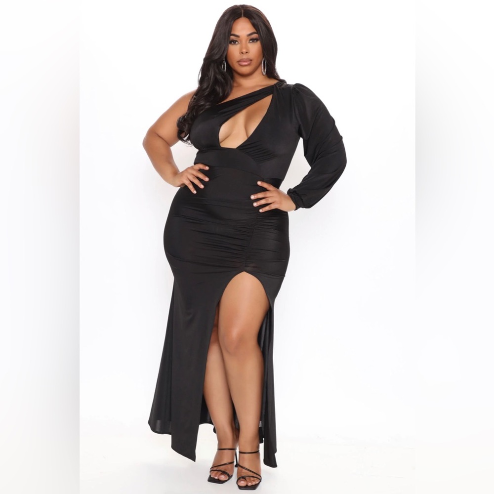 One Shoulder Ruched Formal Maxi Dress